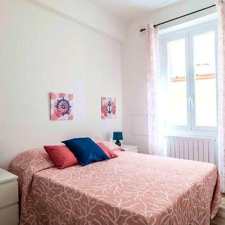 A Mae Riva - La Tua Casa Al Porto Antico Apartment Генуа Екстериор снимка