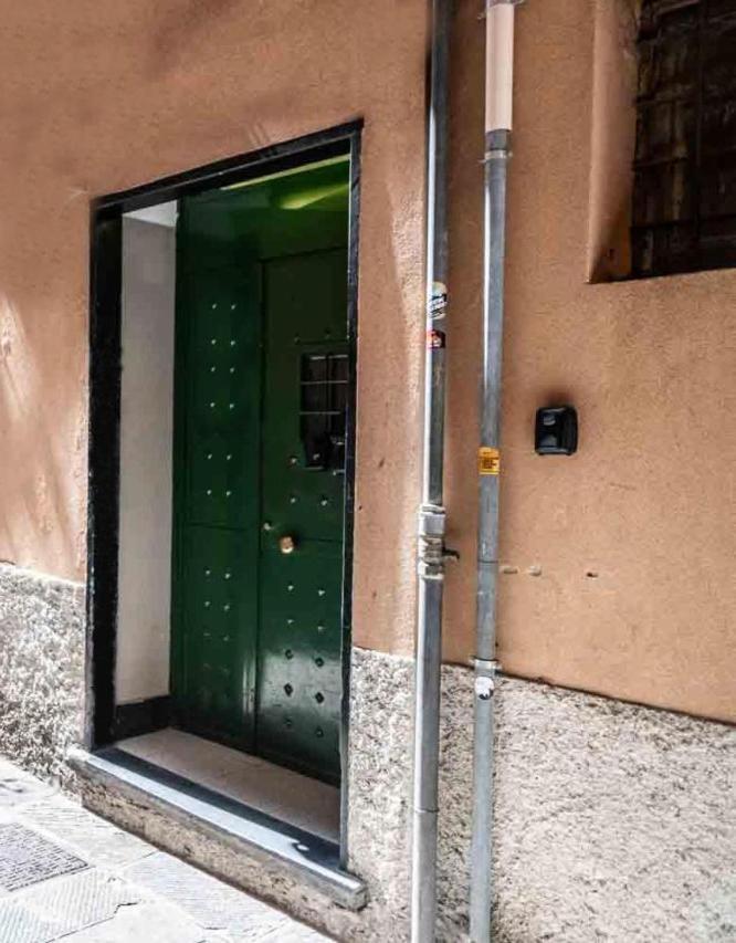 A Mae Riva - La Tua Casa Al Porto Antico Apartment Генуа Екстериор снимка