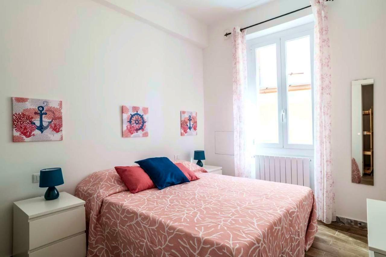 A Mae Riva - La Tua Casa Al Porto Antico Apartment Генуа Екстериор снимка